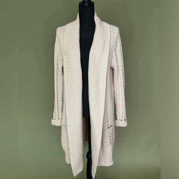Sweaters - Beige tan knitted cardigan